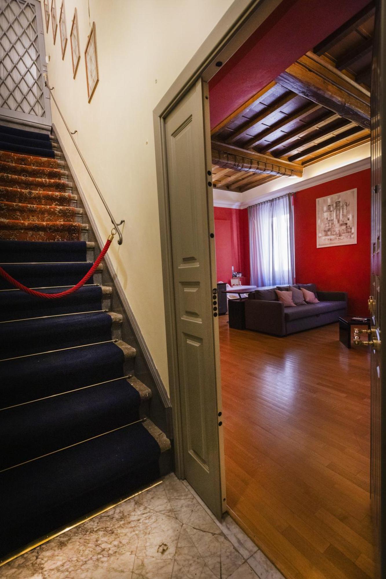 Barberini Apt Close To Fontana Di Trevi روما المظهر الخارجي الصورة